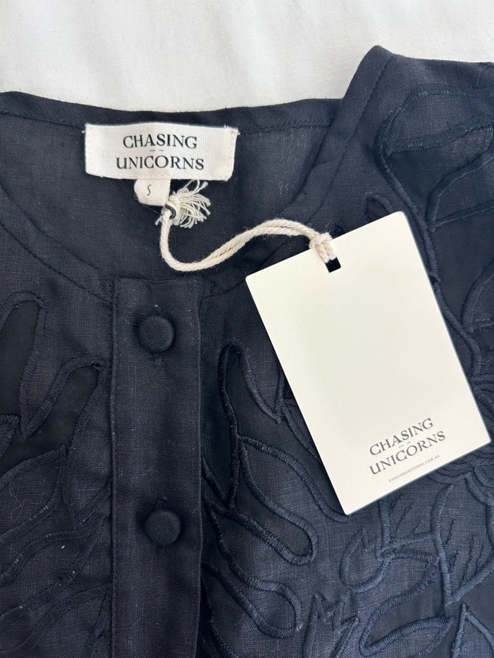 Chasing Unicorns Embroidered Black Satin Puff Sleeve Blouse Linen - Picture 5 of 5